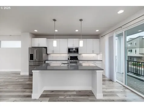961 SW Stellar Terrace Beaverton OR 97005