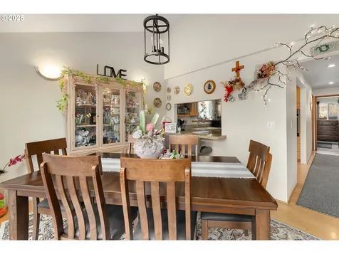 916 NE Malheur Avenue Roseburg OR 97470