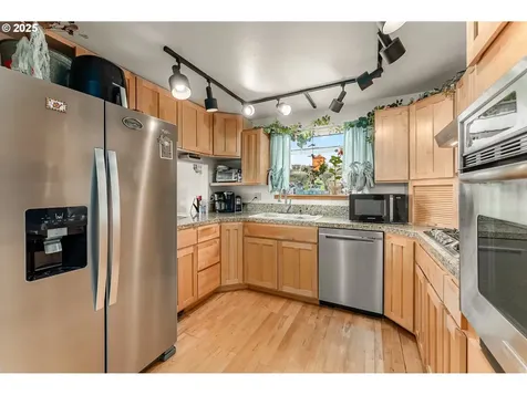 916 NE Malheur Avenue Roseburg OR 97470