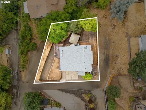 916 NE Malheur Avenue Roseburg OR 97470