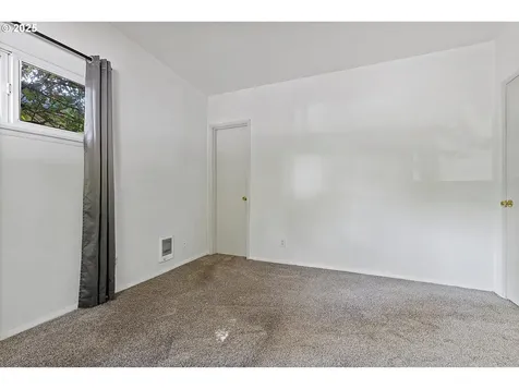 3835 SE 32nd Avenue Portland OR 97202