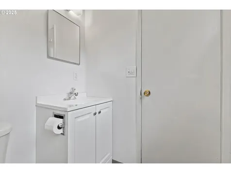 3835 SE 32nd Avenue Portland OR 97202