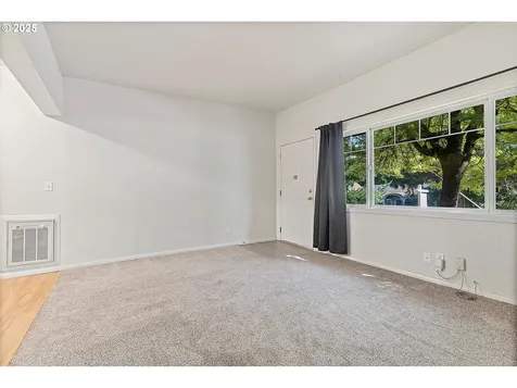 3835 SE 32nd Avenue Portland OR 97202