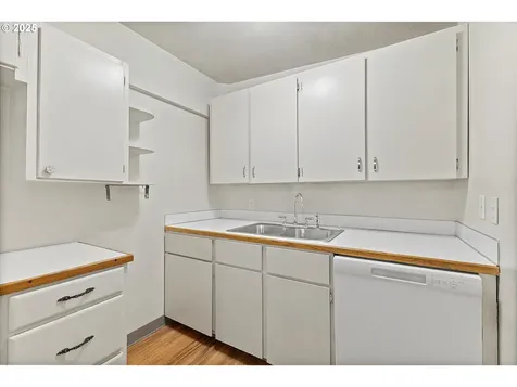 3835 SE 32nd Avenue Portland OR 97202