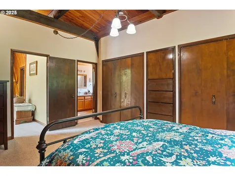26915 Hammond Road Rainier OR 97048