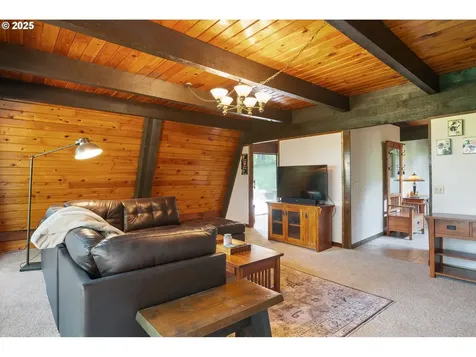 26915 Hammond Road Rainier OR 97048