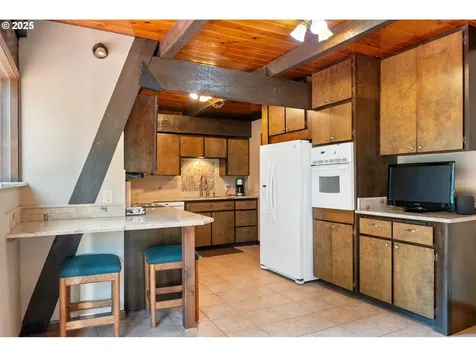 26915 Hammond Road Rainier OR 97048