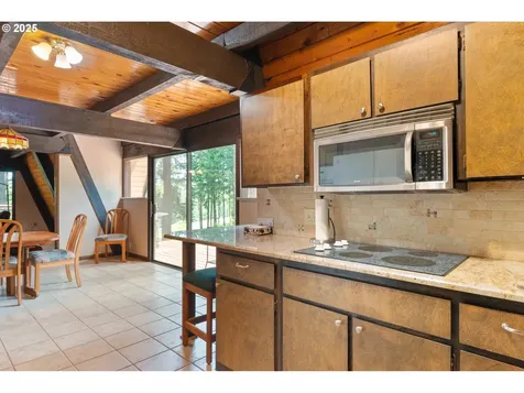 26915 Hammond Road Rainier OR 97048