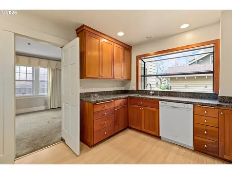 4805 NE Alameda Street Portland OR 97213
