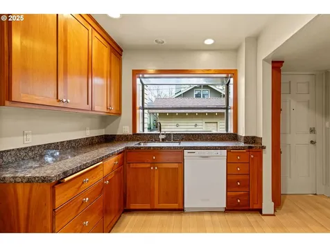 4805 NE Alameda Street Portland OR 97213