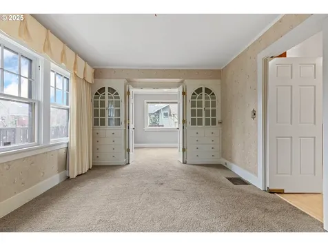 4805 NE Alameda Street Portland OR 97213