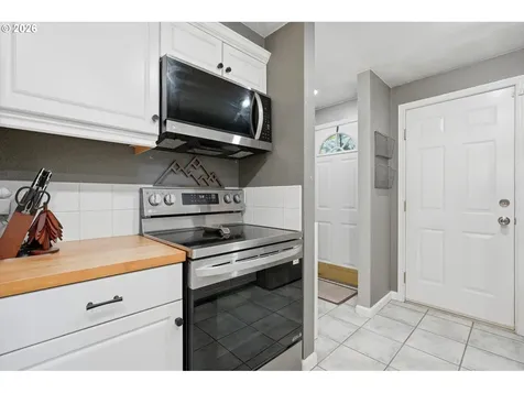 7515 SE 103rd Avenue Portland OR 97266