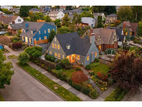 3203 NE Klickitat Street Portland OR 97212