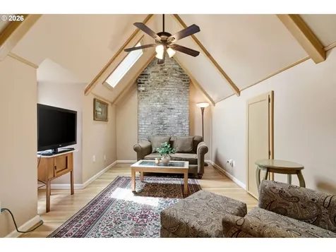 3203 NE Klickitat Street Portland OR 97212