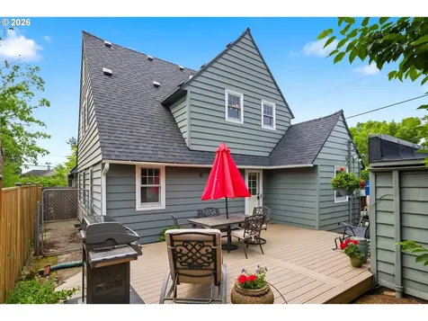 3203 NE Klickitat Street Portland OR 97212