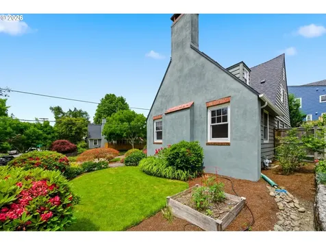 3203 NE Klickitat Street Portland OR 97212