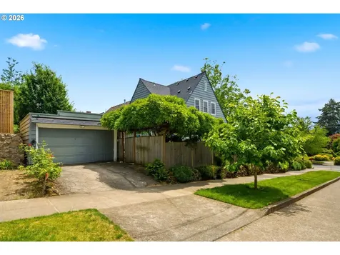 3203 NE Klickitat Street Portland OR 97212