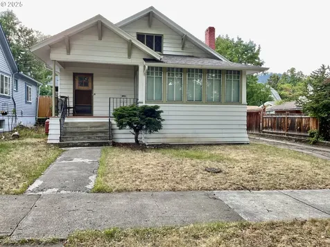 1708 1st Street La Grande OR 97850