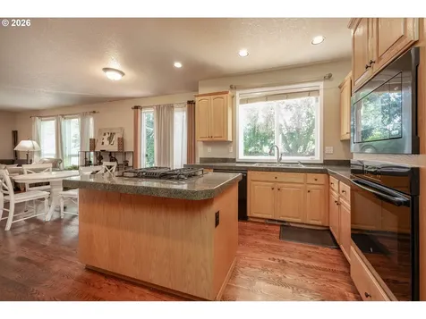 16713 NW Countryridge Drive Portland OR 97229