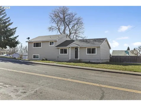 109 S Roosevelt Street Goldendale WA 98620