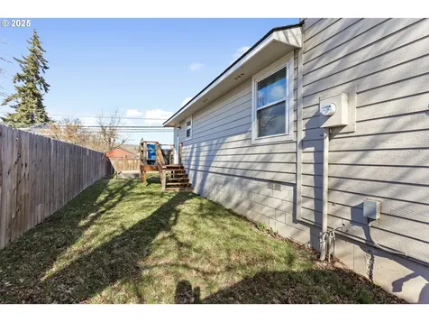 109 S Roosevelt Street Goldendale WA 98620