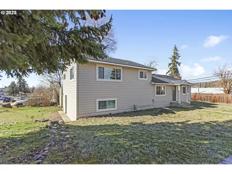 109 S Roosevelt Street Goldendale WA 98620