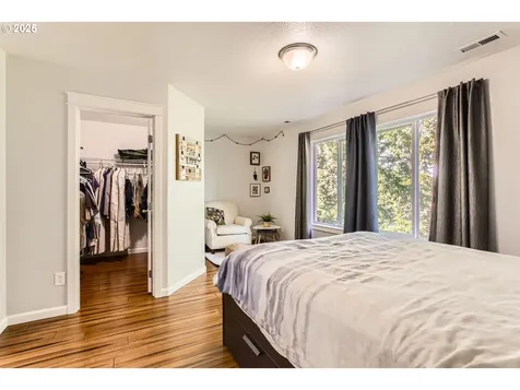 21585 NE Willow Glen Road Fairview OR 97024