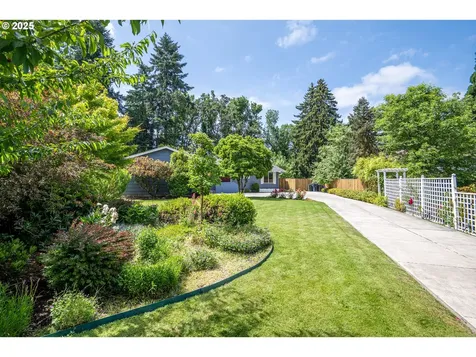 1444 Russet Drive Eugene OR 97401