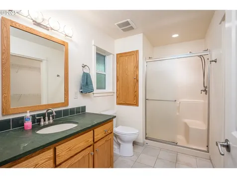 1444 Russet Drive Eugene OR 97401