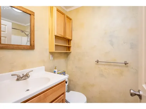 1444 Russet Drive Eugene OR 97401