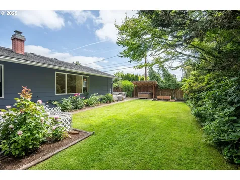 1444 Russet Drive Eugene OR 97401