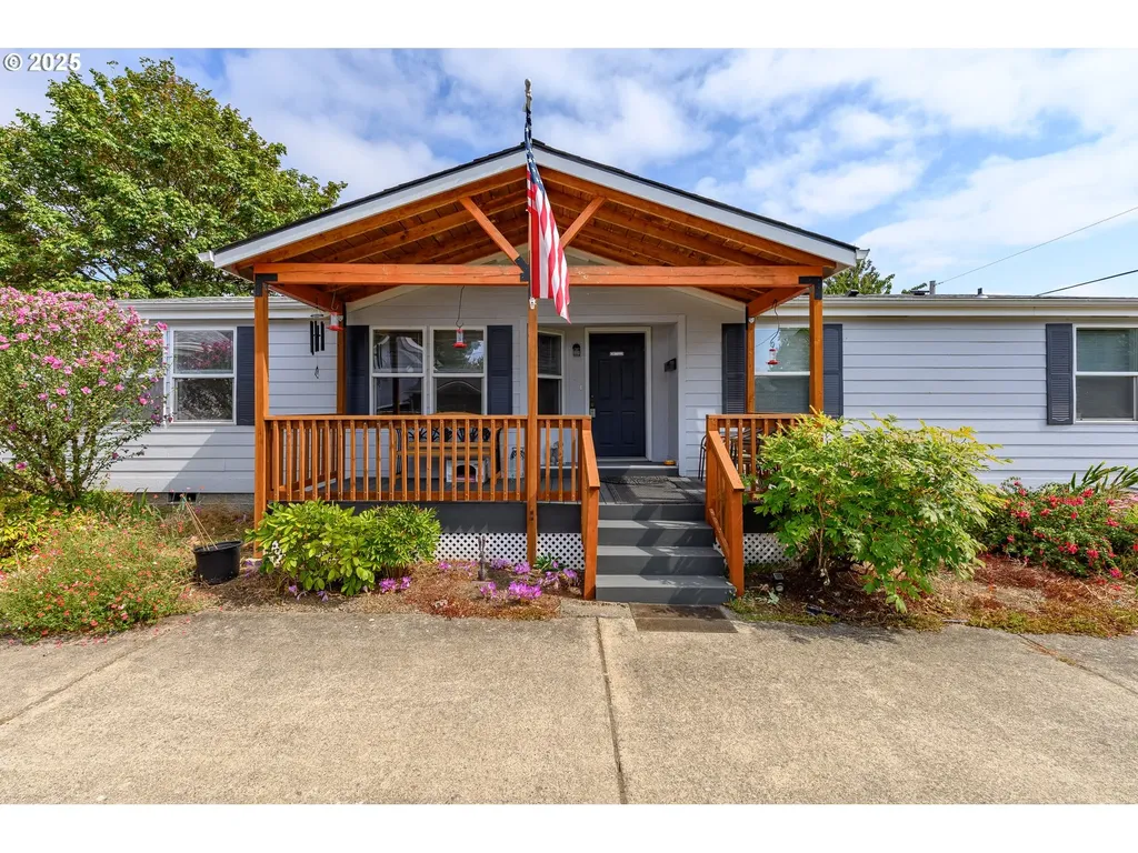 119 NW Sherman Street Sheridan OR 97378