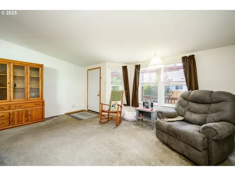 119 NW Sherman Street Sheridan OR 97378
