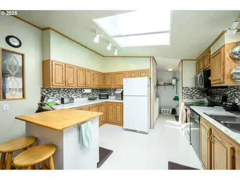 119 NW Sherman Street Sheridan OR 97378