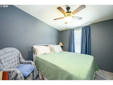 119 NW Sherman Street Sheridan OR 97378