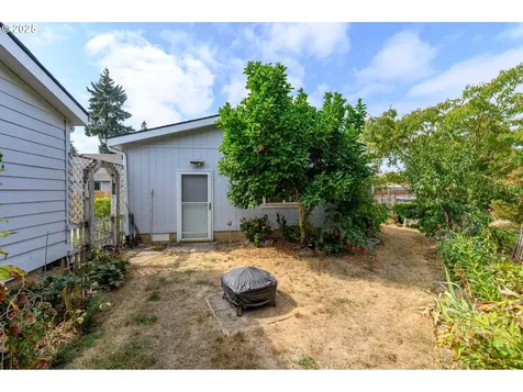 119 NW Sherman Street Sheridan OR 97378