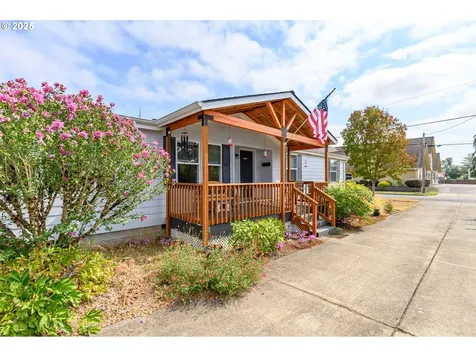 119 NW Sherman Street Sheridan OR 97378