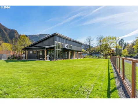 322 Hamilton Street North Bonneville WA 98639