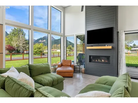 322 Hamilton Street North Bonneville WA 98639