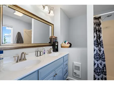 203 Williams Finney Road Kelso WA 98626