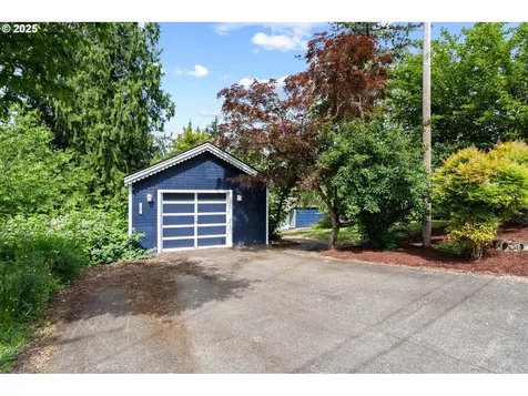 203 Williams Finney Road Kelso WA 98626