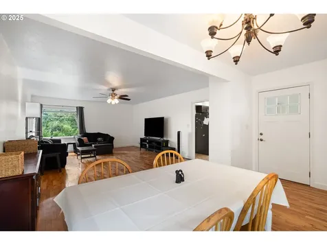 203 Williams Finney Road Kelso WA 98626