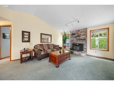 701 SW Linneman Court Gresham OR 97030