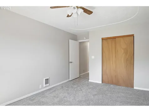 904 N 7th Avenue Kelso WA 98626