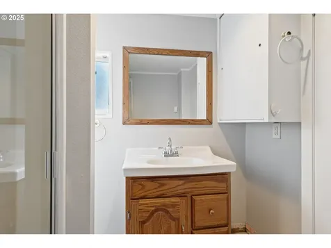 904 N 7th Avenue Kelso WA 98626