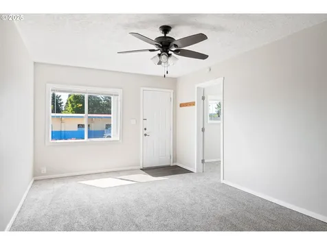 904 N 7th Avenue Kelso WA 98626