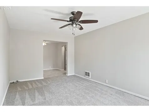 904 N 7th Avenue Kelso WA 98626