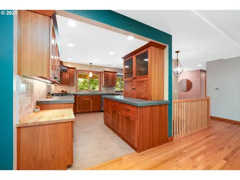 2634 SW Boundary Street Portland OR 97239