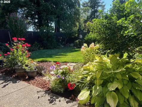 10705 NE 92nd Avenue Vancouver WA 98662
