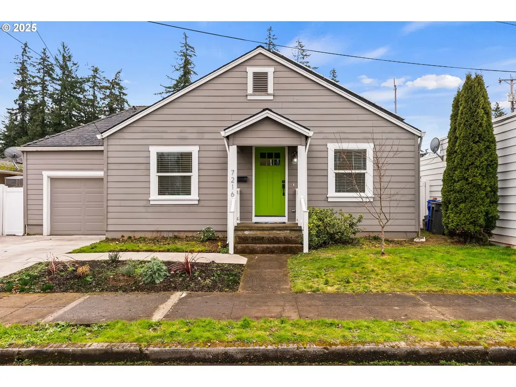 7216 SE Insley Street Portland OR 97206